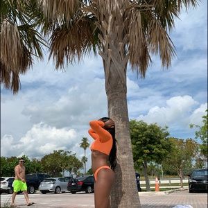 Meet your Posher, Acura